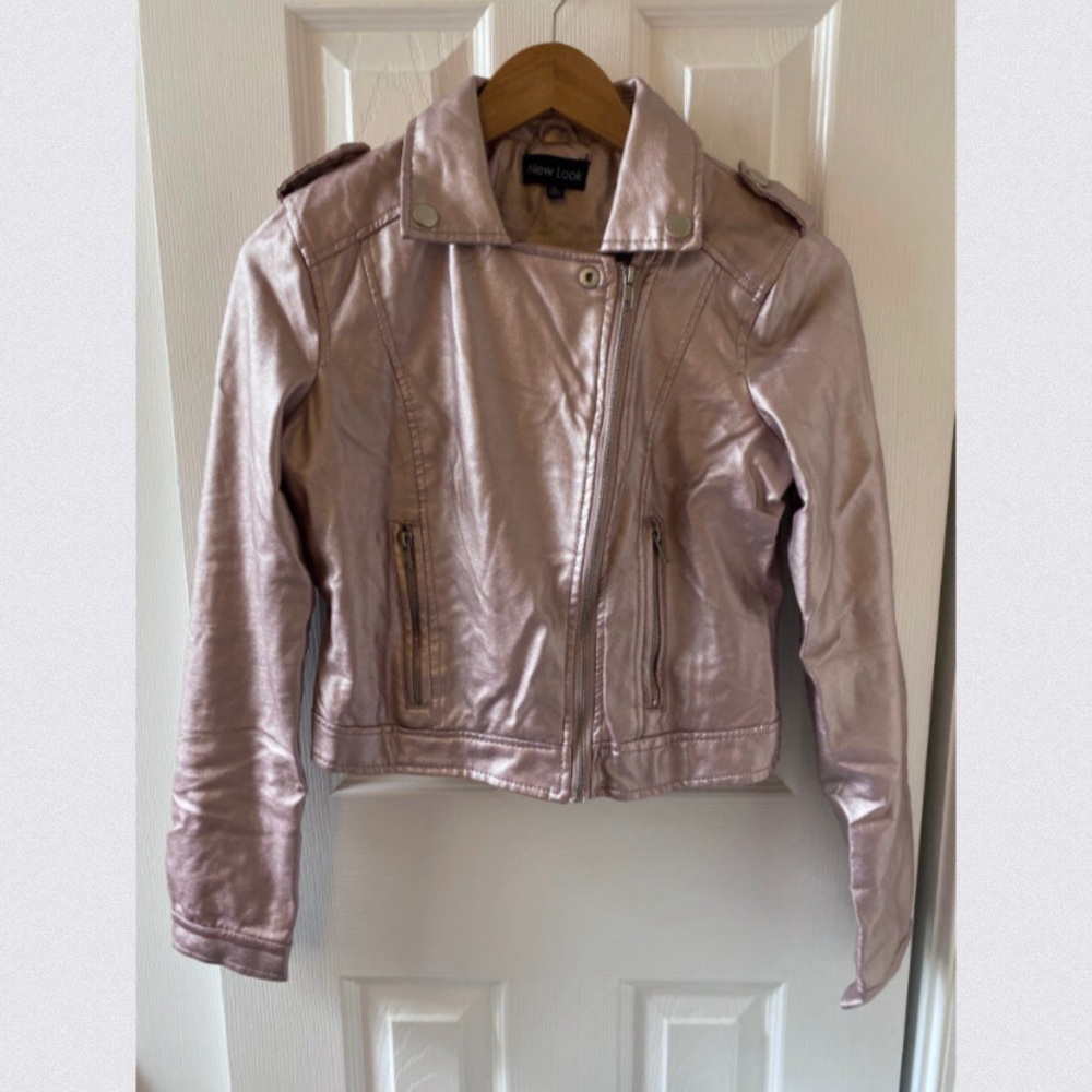 • NewLook Silver Rose Gold Jacket •